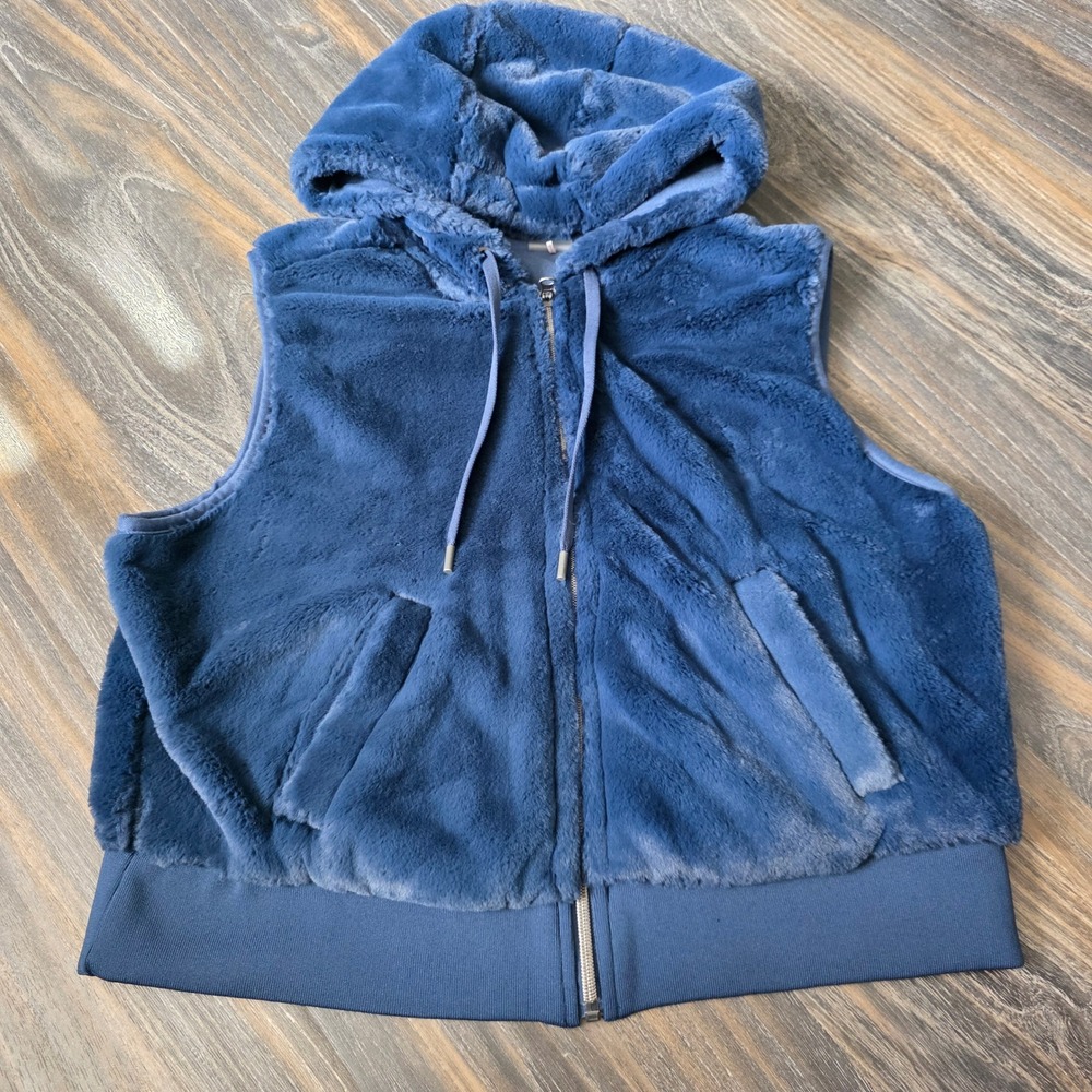 Calia by Carrie Underwood Blue Faux Fur Hooded Zip Up Vest Medium RN 104141